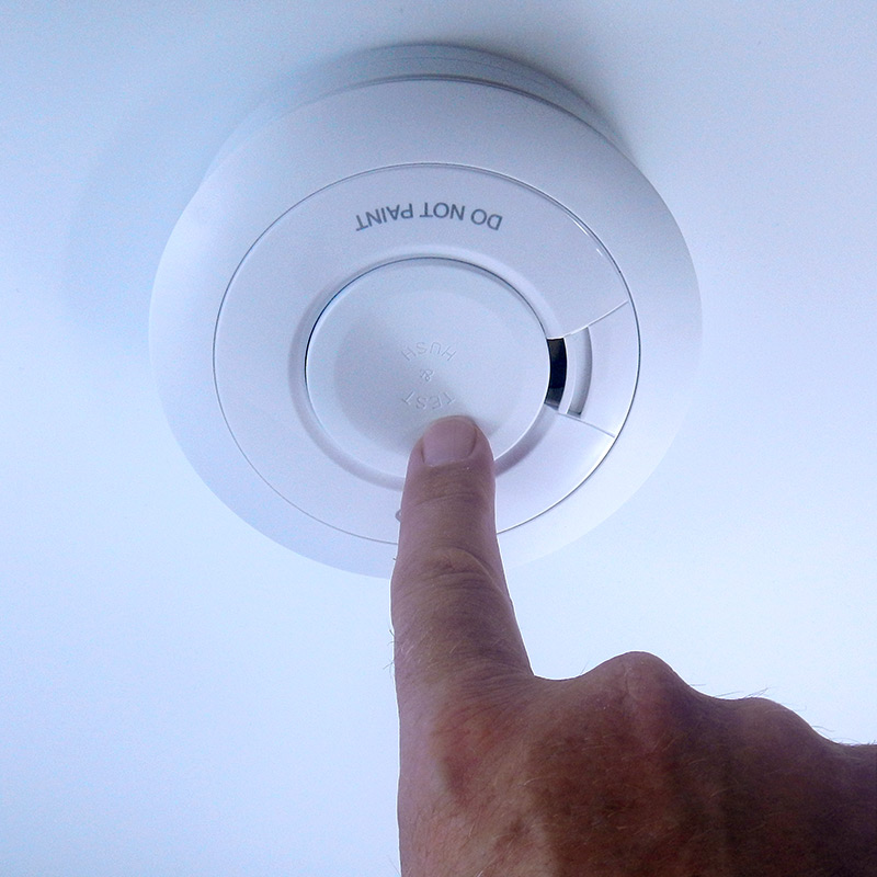 Only working smoke alarms save lives! Only working smoke alarms save lives!